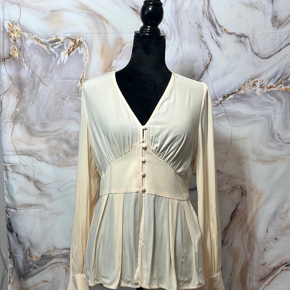 ASOS Tops - (NWT) Y.A.S by Asos Button Front Long Sleeve Blouse Blush Size M